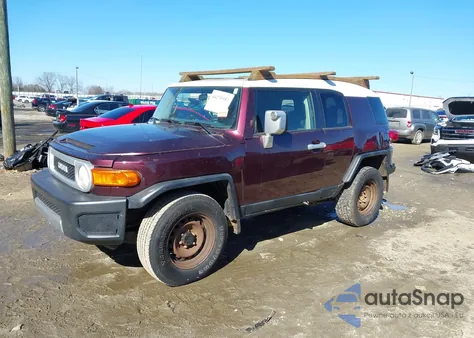 2007 Toyota Fj Cruiser z USA, uszkodzony, nr VIN JTEBU11F470089860